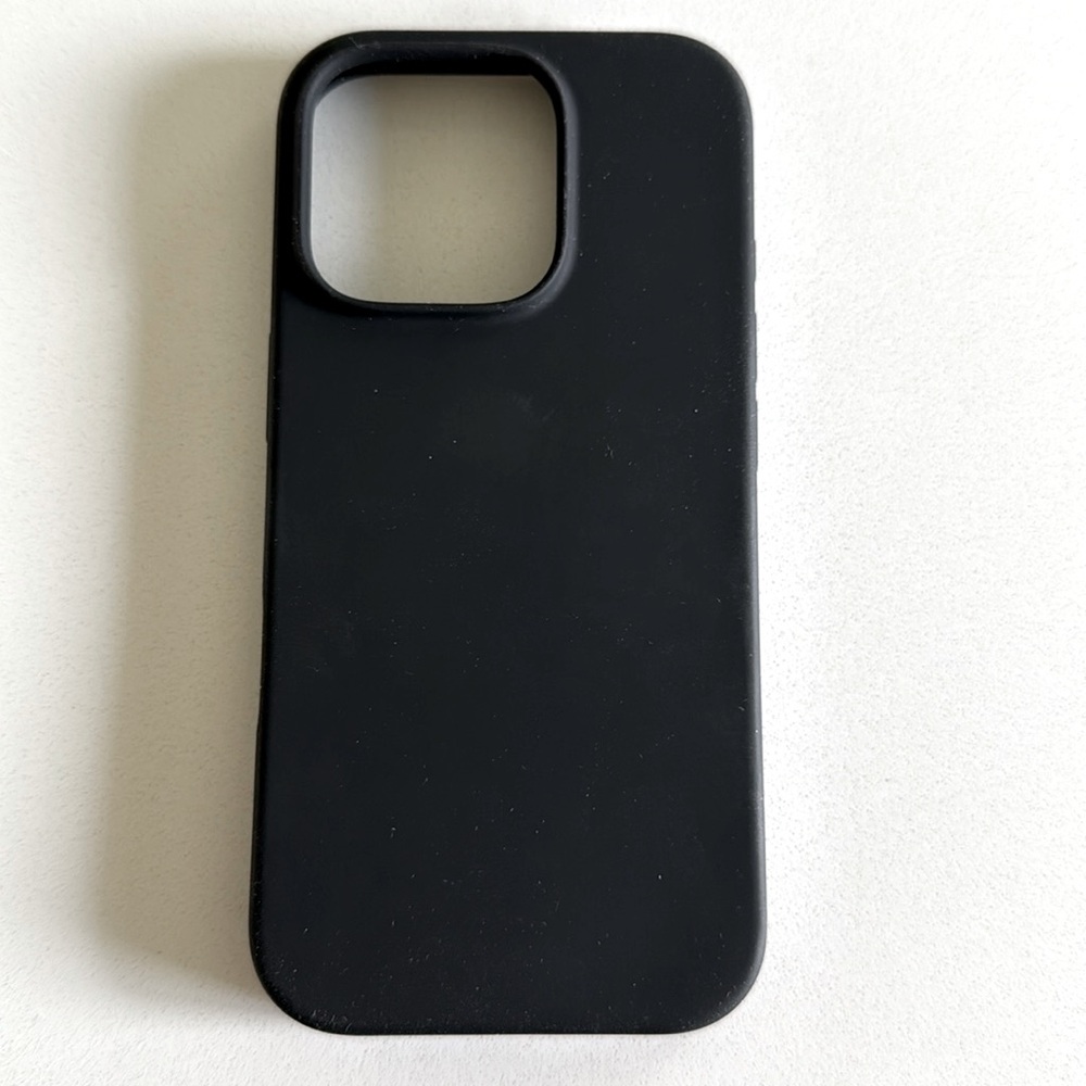 Black Apple iPhone 16 Pro Case NWOT